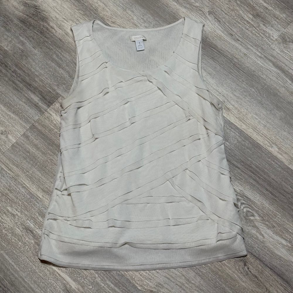 Chico's size 1 ruffle tank top‎ blouse